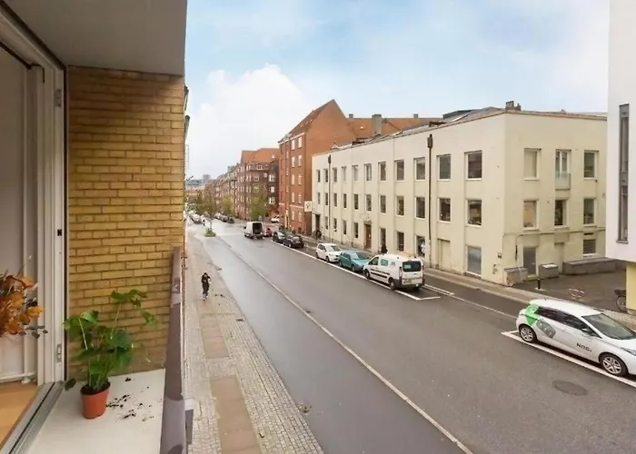 C, Only 500 Meters To The River And Latin Quarter *