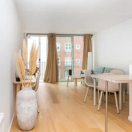 C, Only 500 Meters To The River And Latin Quarter